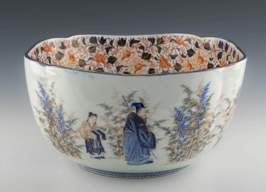 Japanese Meiji Period signed Fukagawa Porcelain Centerpiece Bowl