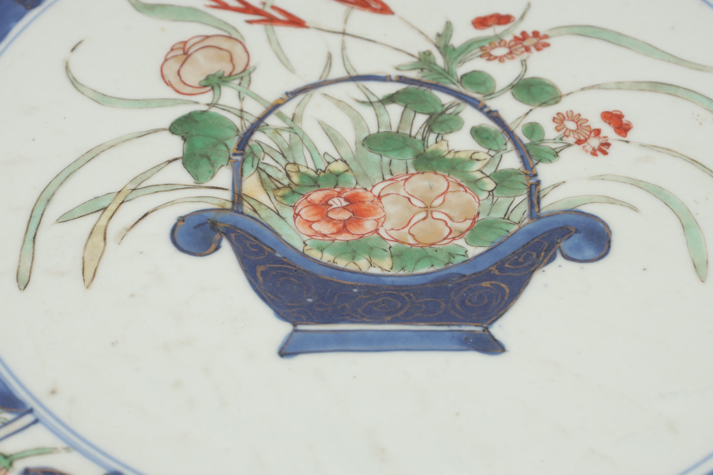 CHINESE KANGXI PERIOD FAMILLE VERTE IMARI CHARGER 14 Inch Diameter