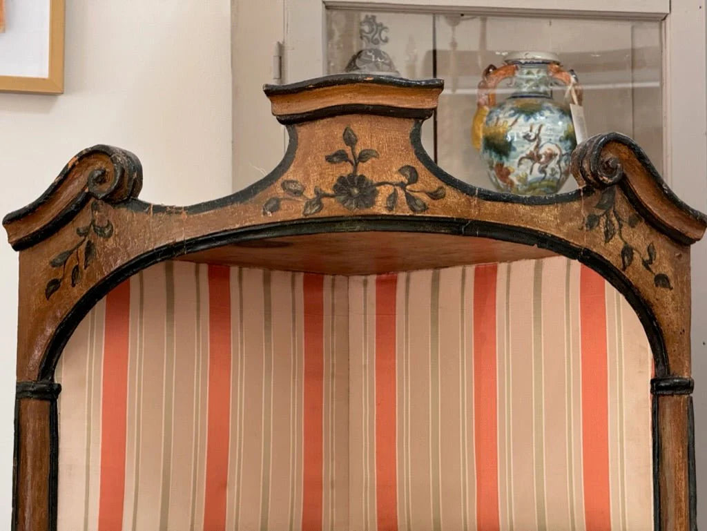 PAIR OF 18TH C. VENETIAN ROCOCO CORNER CUPBOARDS