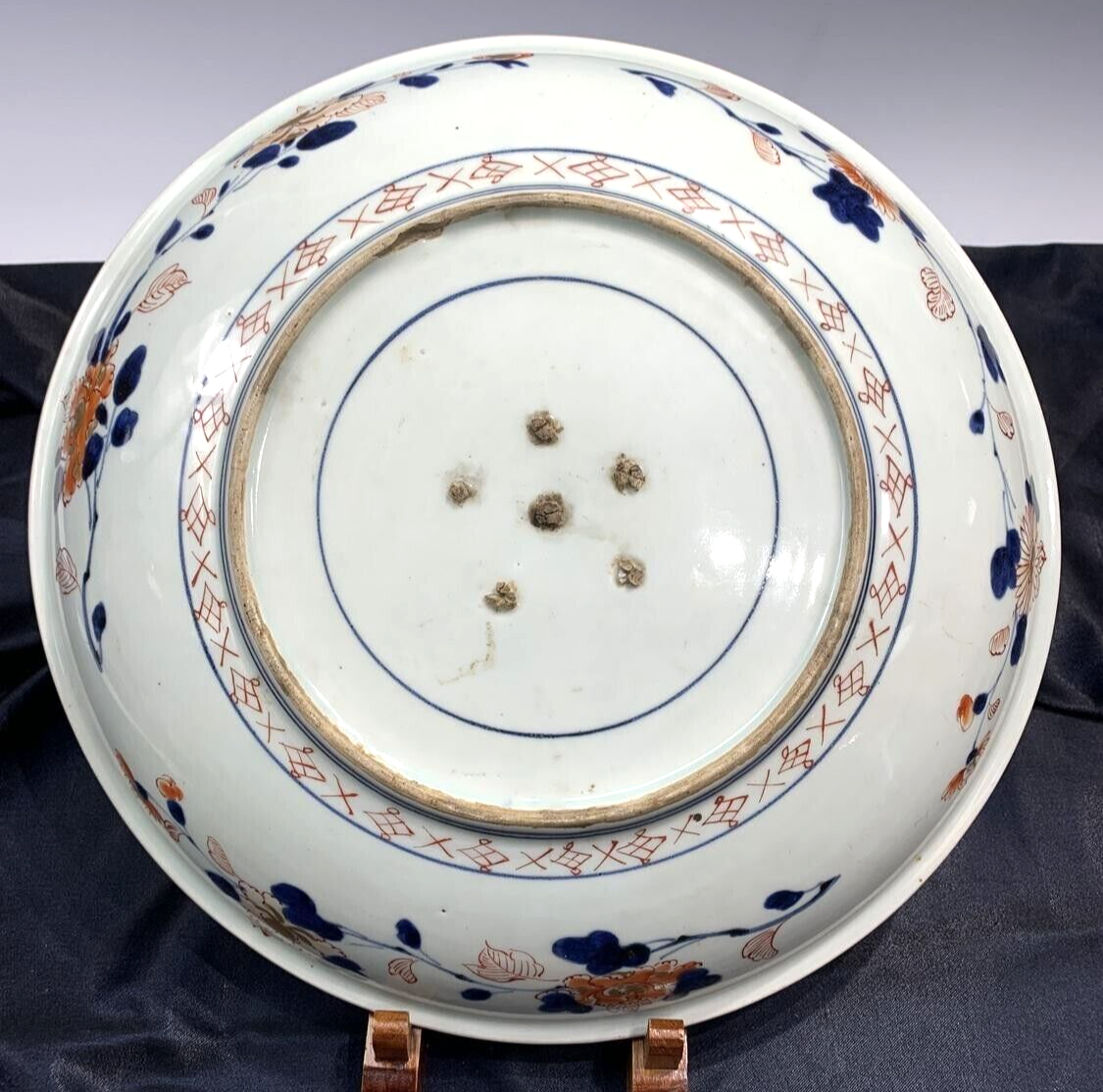 Circa 1725 Japanese Imari Charger 15 3/8 inch Diameter Edo Period