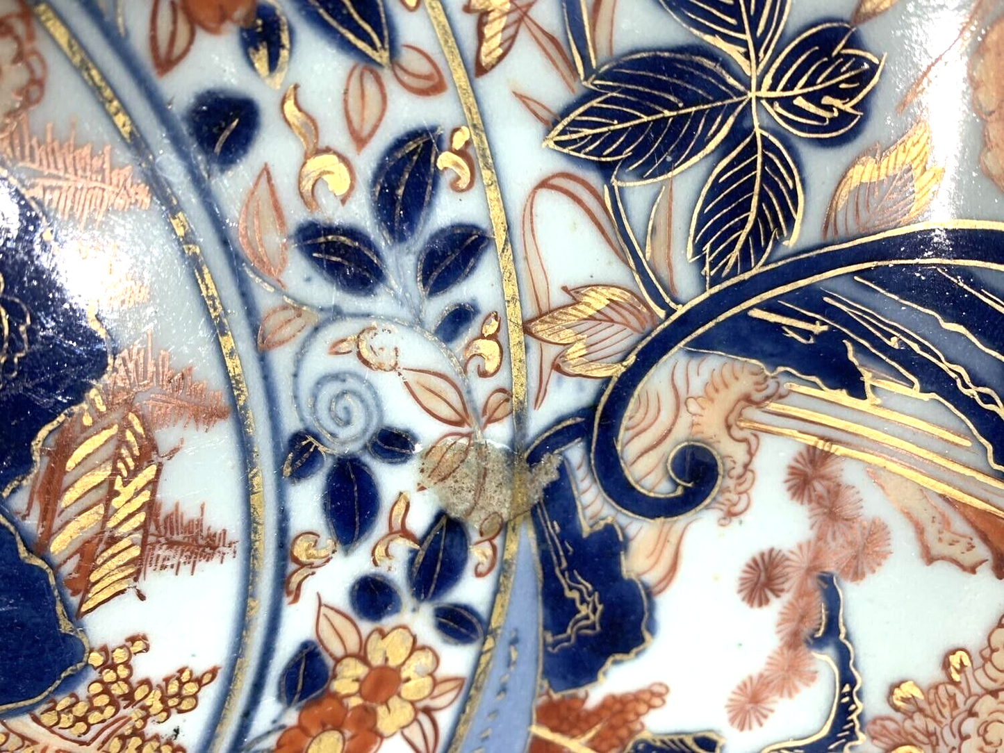 Circa 1725 Japanese Imari Charger 15 3/8 inch Diameter Edo Period