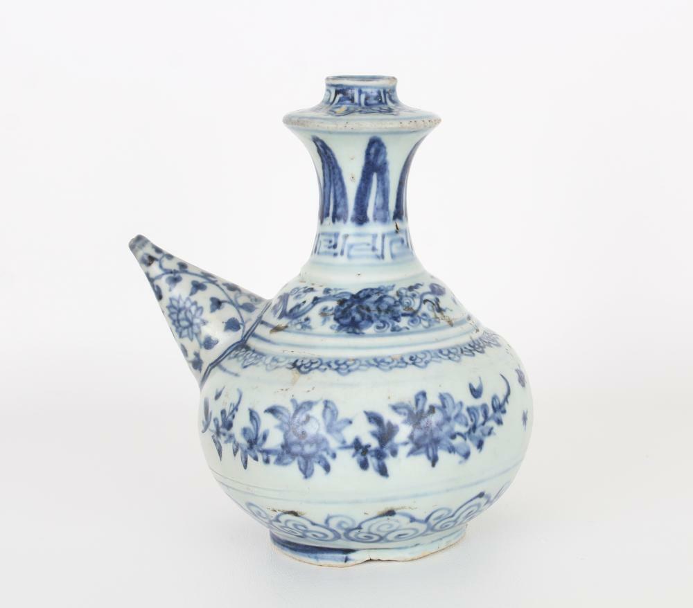 16th C Chinese Ming Dynasty Annamese Blue and White Porcelain Kendi Ewer Pot