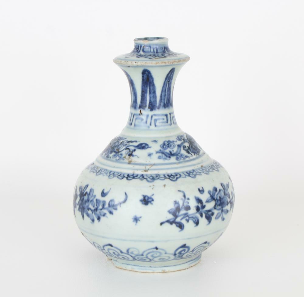 16th C Chinese Ming Dynasty Annamese Blue and White Porcelain Kendi Ewer Pot