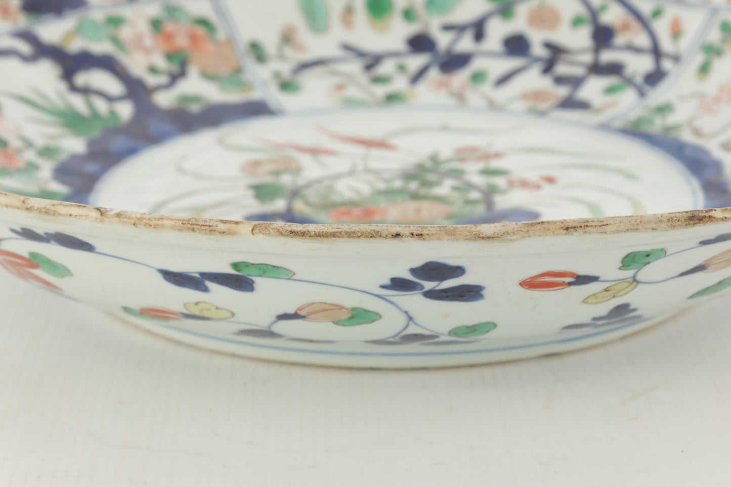 CHINESE KANGXI PERIOD FAMILLE VERTE IMARI CHARGER 14 Inch Diameter