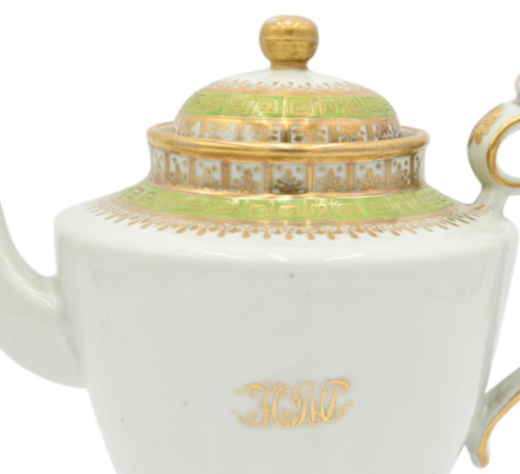 Chinese Export 19th Century American Market Lidded Tea Pot, Likely Boston